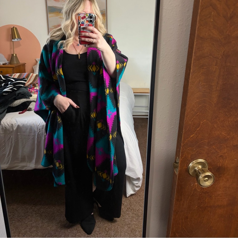 Vintage Specialty House Colorful Geometric Women's Poncho fleece Aztec print - Picture 3 of 9